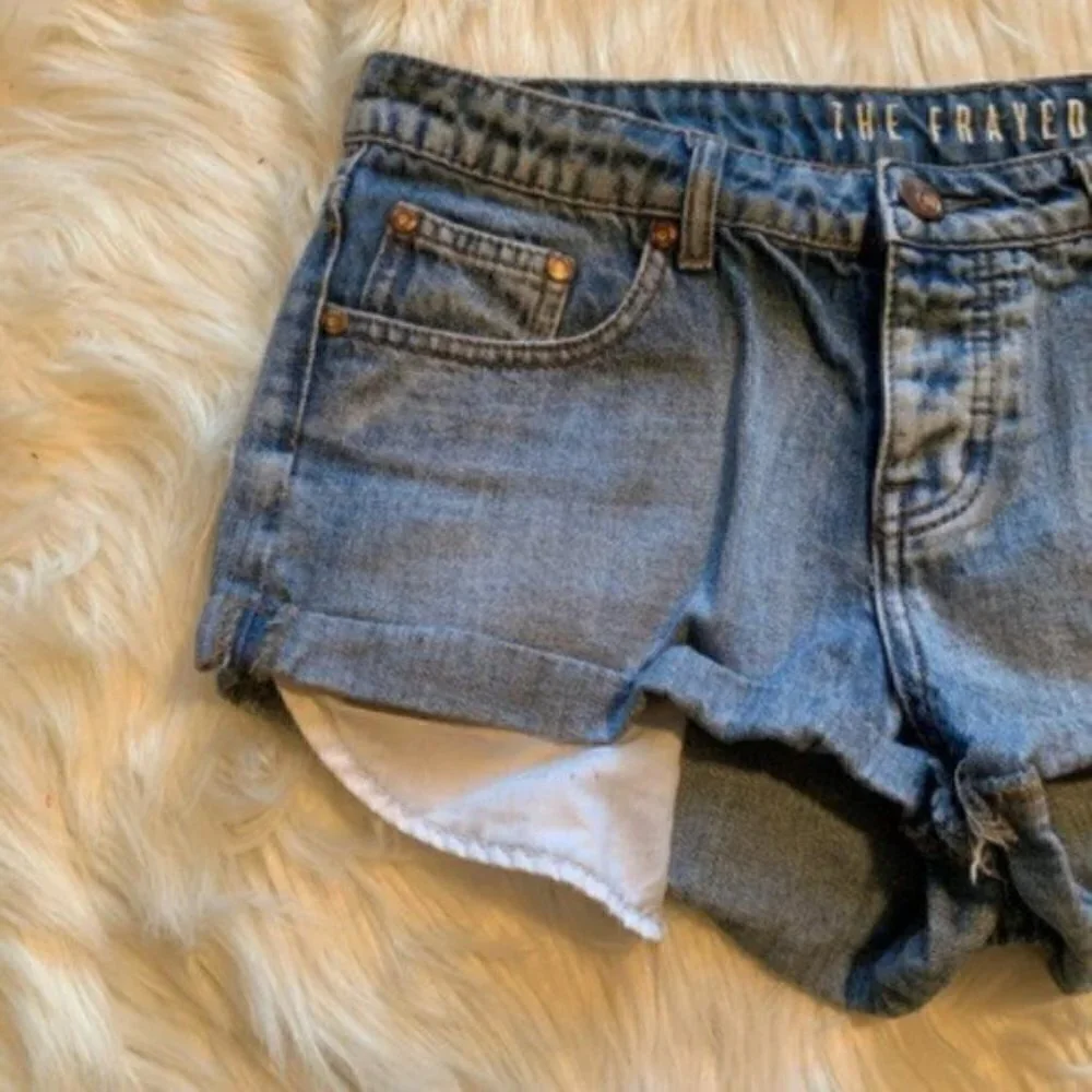 Cotton On The Frayed Mid Rise Denim Short_3